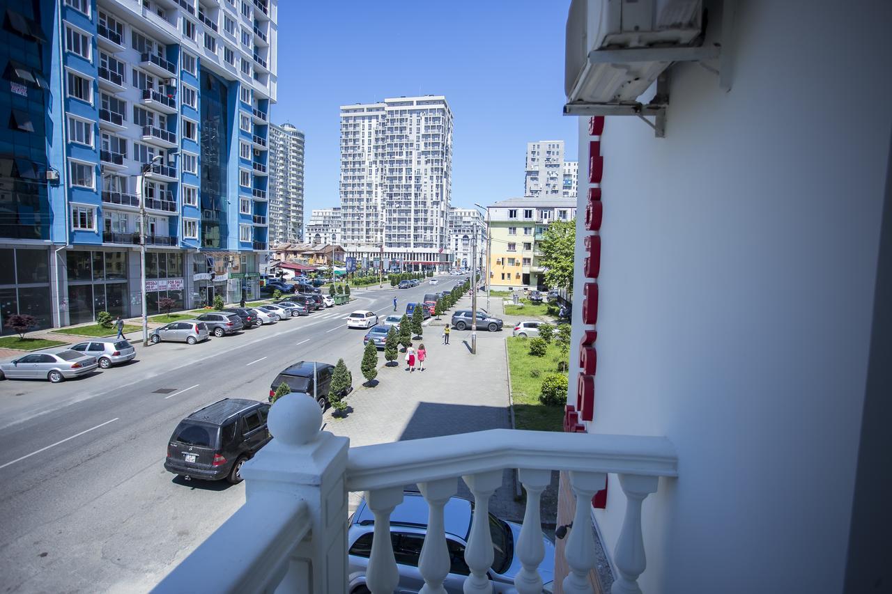 Hotel Garanti Batumi Exterior foto